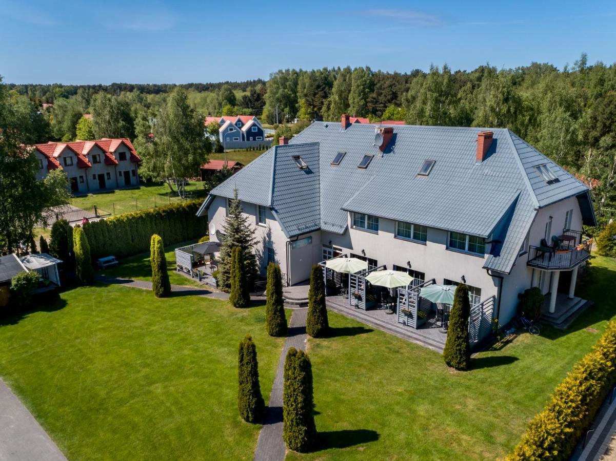 Ferienwohnung Dw Roza Wiatrow Dębki Exterior foto