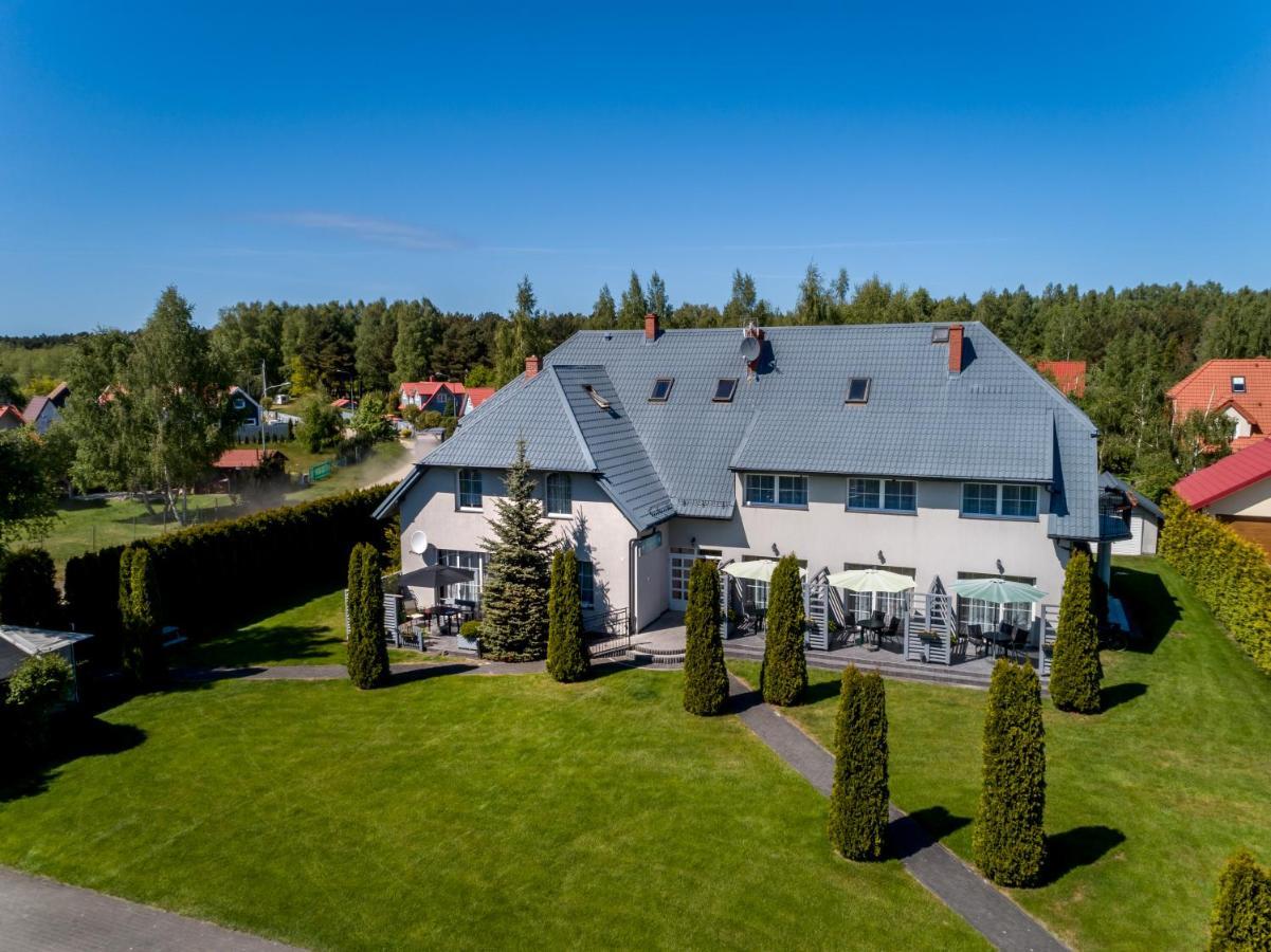 Ferienwohnung Dw Roza Wiatrow Dębki Exterior foto