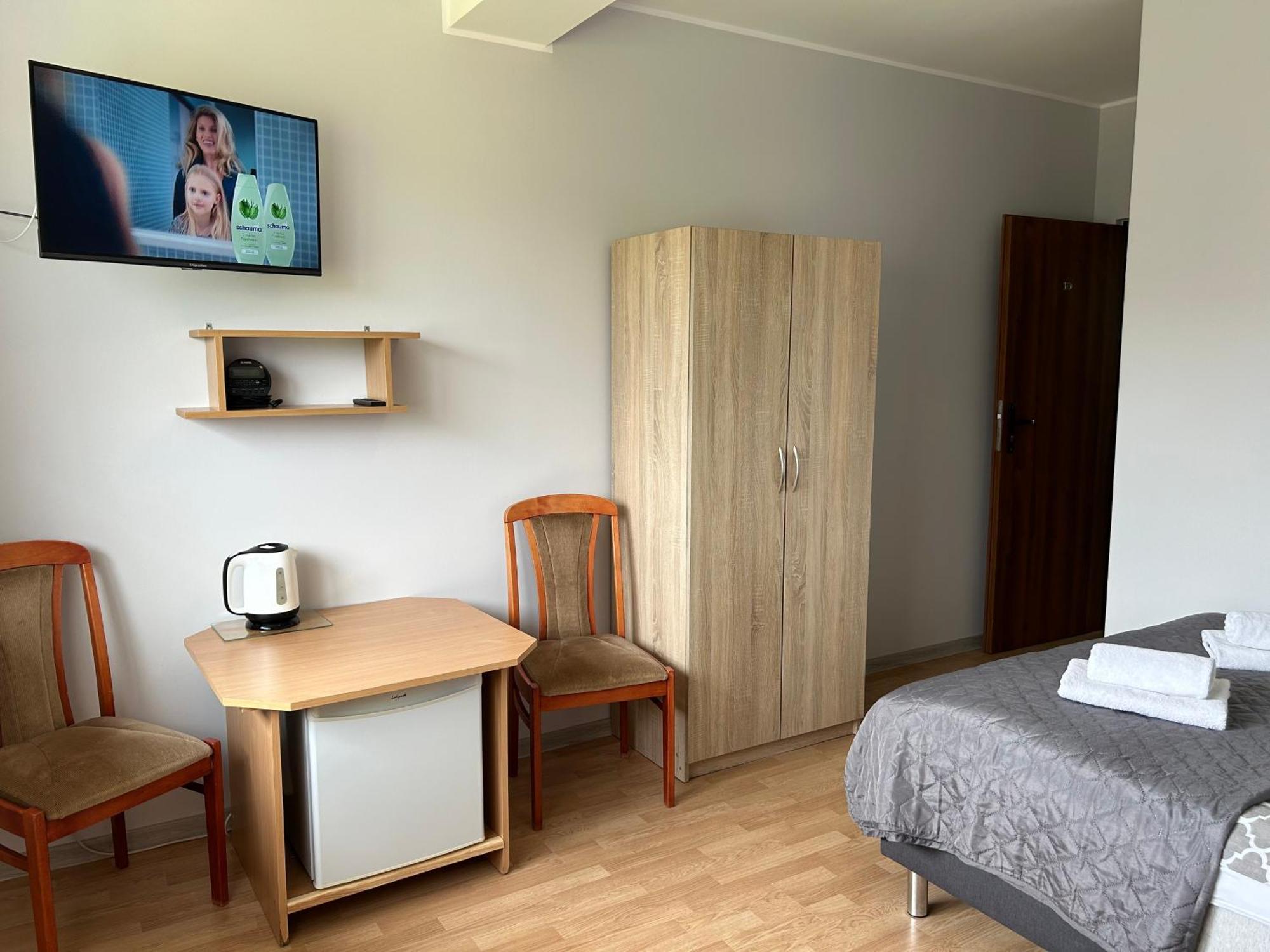 Ferienwohnung Dw Roza Wiatrow Dębki Exterior foto