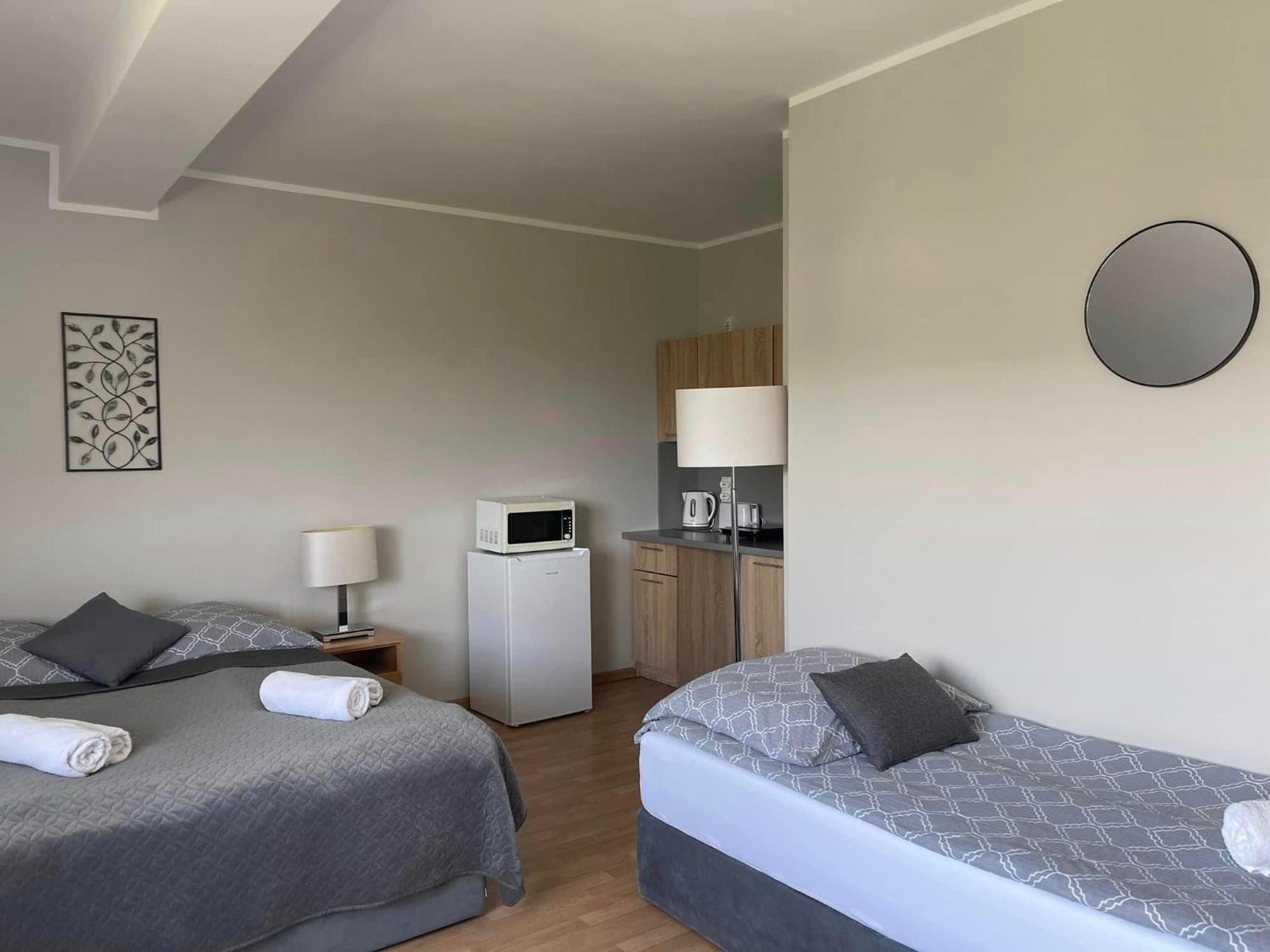Ferienwohnung Dw Roza Wiatrow Dębki Exterior foto