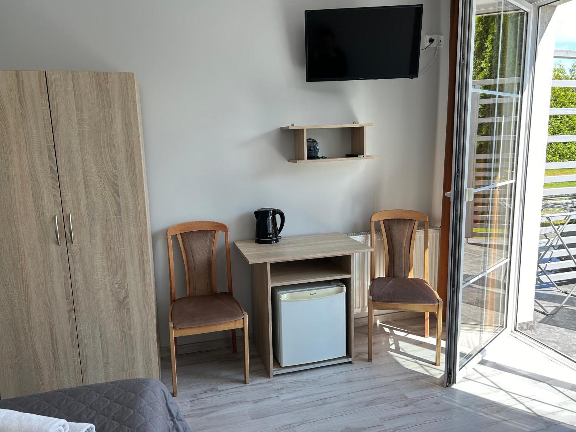Ferienwohnung Dw Roza Wiatrow Dębki Exterior foto