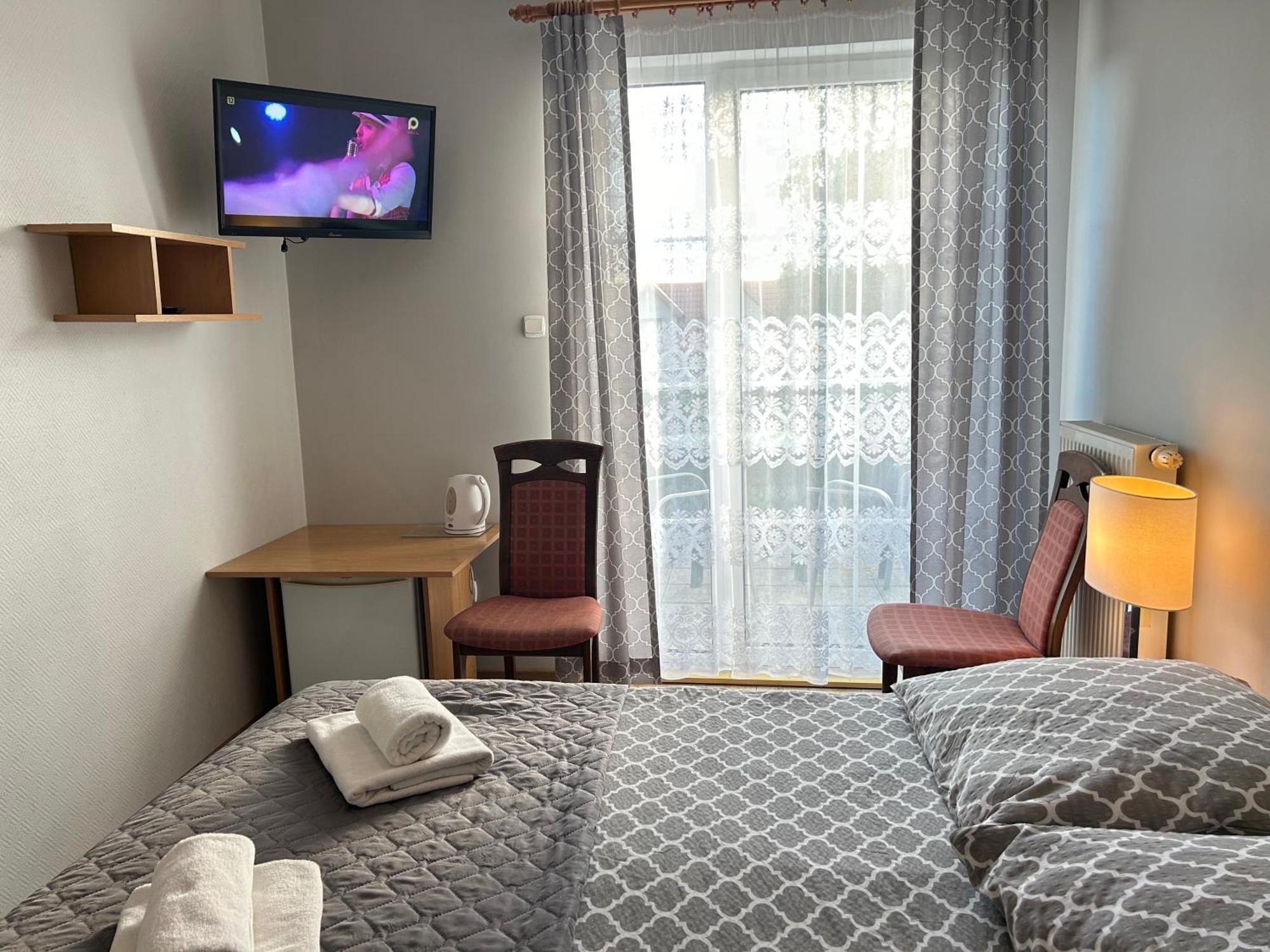 Ferienwohnung Dw Roza Wiatrow Dębki Exterior foto